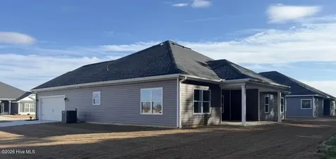 199 Seashore Street Grimesland NC 27837