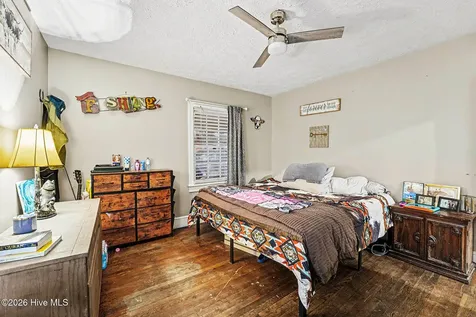 109 S Austin Street Maxton NC 28364
