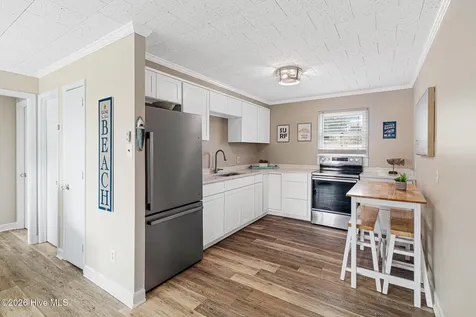 902 Ocean Drive Emerald Isle NC 28594