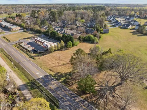 4211 Old Tar Road Winterville NC 28590