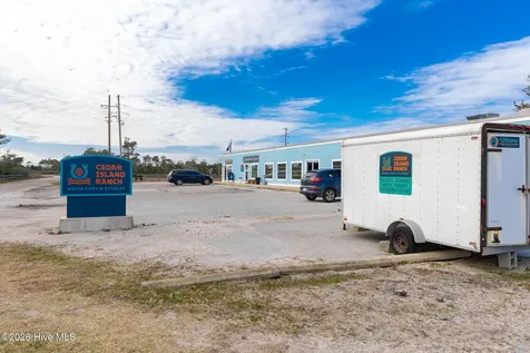 105 Sandy Landing Road Cedar Island NC 28520