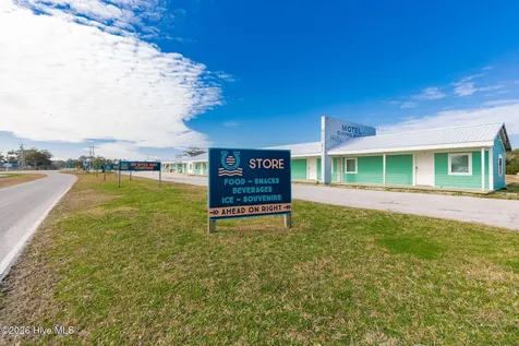 105 Sandy Landing Road Cedar Island NC 28520
