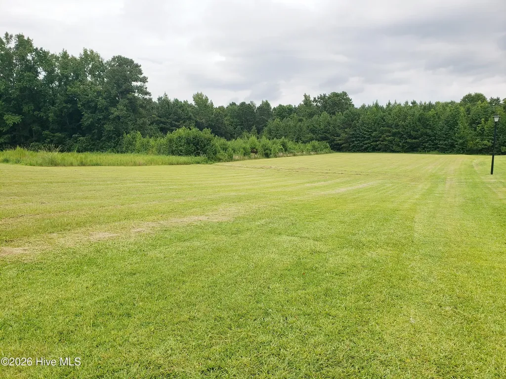 11039 Peacock Road Chadbourn NC 28431
