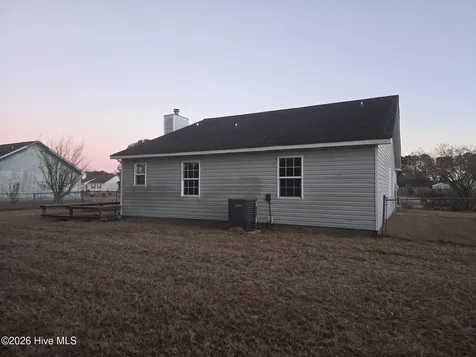442 Dion Drive Hubert NC 28539