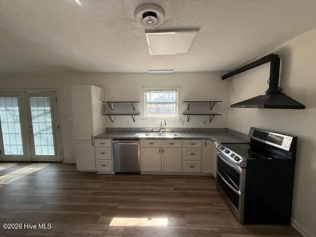 406 Sterling Road Jacksonville NC 28546