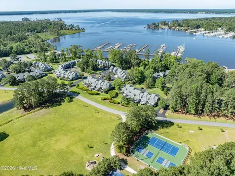 122 Forecastle Court Washington NC 27889