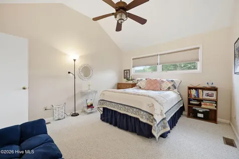 122 Forecastle Court Washington NC 27889
