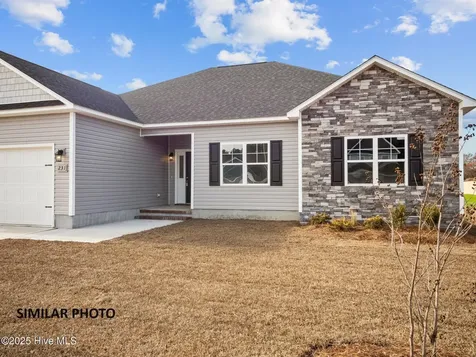 712 Quiet Meadow Drive Jacksonville NC 28546