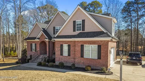 1453 Blue Heron Drive Nashville NC 27856