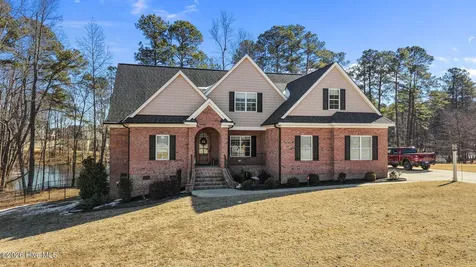 1453 Blue Heron Drive Nashville NC 27856