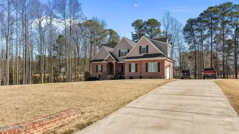 1453 Blue Heron Drive Nashville NC 27856