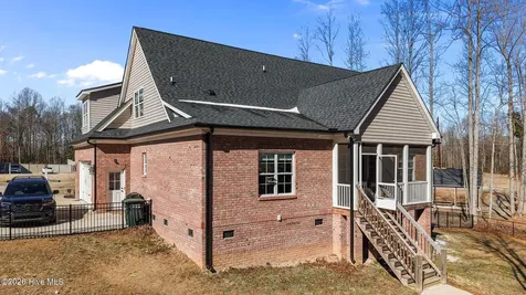 1453 Blue Heron Drive Nashville NC 27856