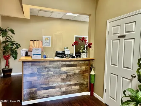 204 E Railroad Street Laurinburg NC 28352