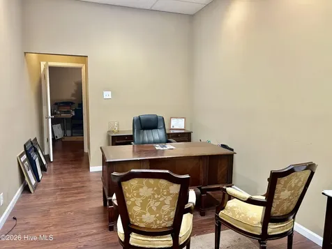 204 E Railroad Street Laurinburg NC 28352