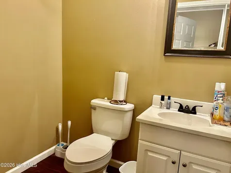 204 E Railroad Street Laurinburg NC 28352