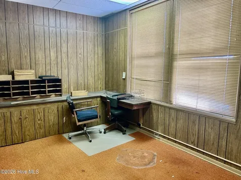 204 E Railroad Street Laurinburg NC 28352