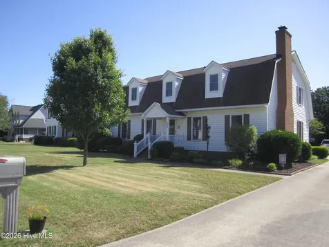 2573 Graham Street Winterville NC 28590