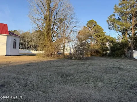 372 W Pantego Street Belhaven NC 27810