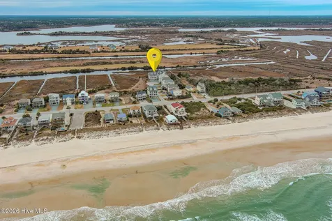 128 Sea Oaks Court North Topsail Beach NC 28460