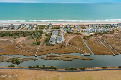 128 Sea Oaks Court North Topsail Beach NC 28460