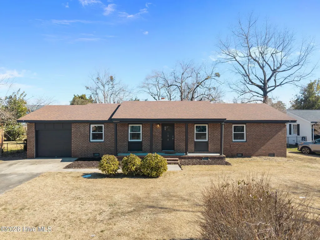 1414 Davis Street Jacksonville NC 28540