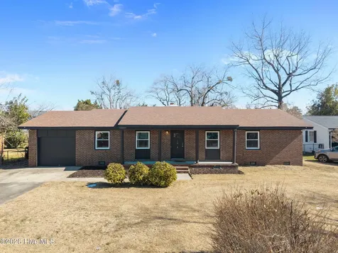 1414 Davis Street Jacksonville NC 28540