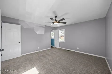1414 Davis Street Jacksonville NC 28540