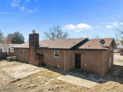 1414 Davis Street Jacksonville NC 28540