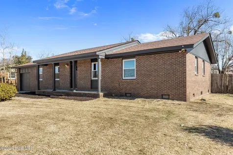 1414 Davis Street Jacksonville NC 28540