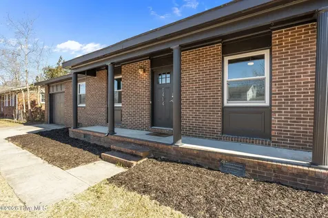 1414 Davis Street Jacksonville NC 28540