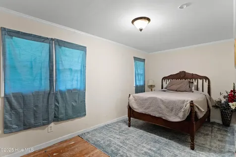 653 Seth Turner Road Albertson NC 28508