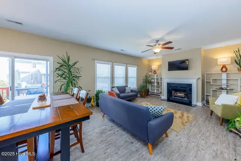 811 Sea Chaser Court Beaufort NC 28516