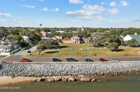 108 NE 62nd Street Oak Island NC 28465