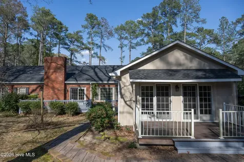 614 Lake Shore Drive Goldsboro NC 27534