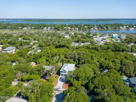 122 Arthur Drive Emerald Isle NC 28594