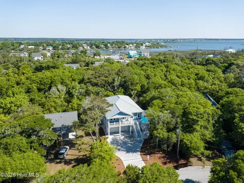 122 Arthur Drive Emerald Isle NC 28594