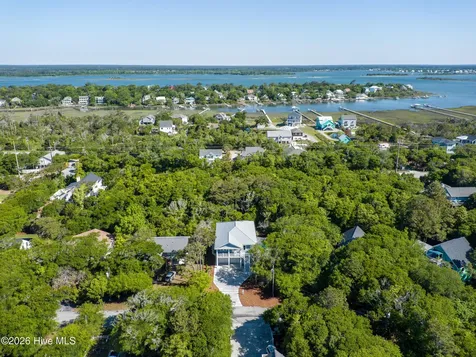 122 Arthur Drive Emerald Isle NC 28594