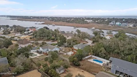 7118 Archers Creek Drive Emerald Isle NC 28594