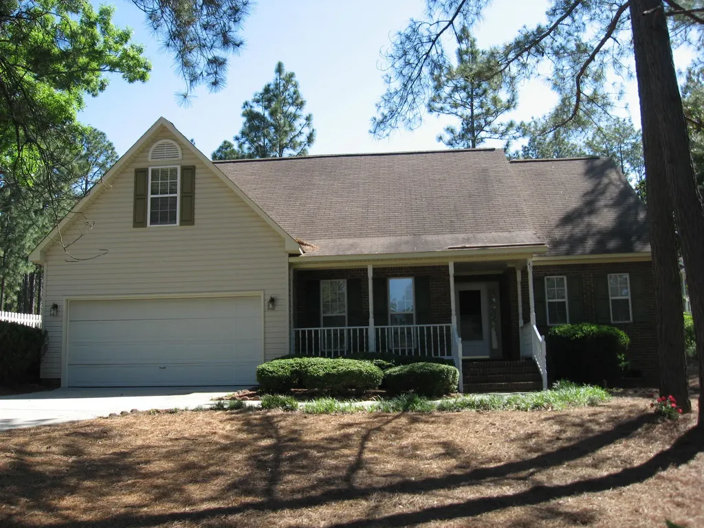 140 Lake View Drive E Pinehurst NC 28374