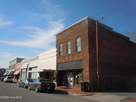 102 W 5th Street Tabor City NC 28463