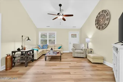 104 NE 40th Street Oak Island NC 28465