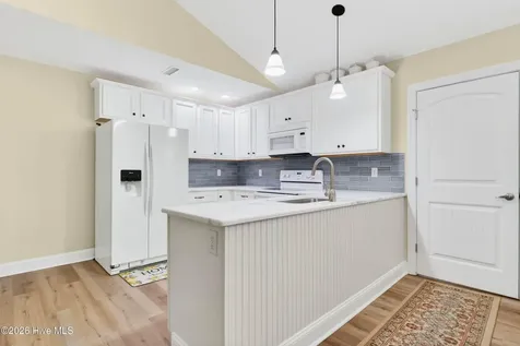 104 NE 40th Street Oak Island NC 28465