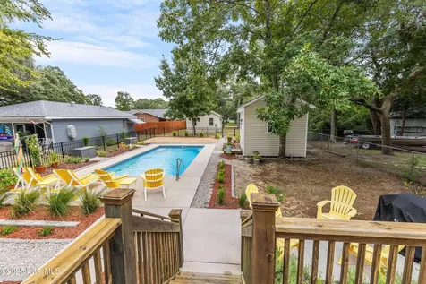 104 NE 40th Street Oak Island NC 28465