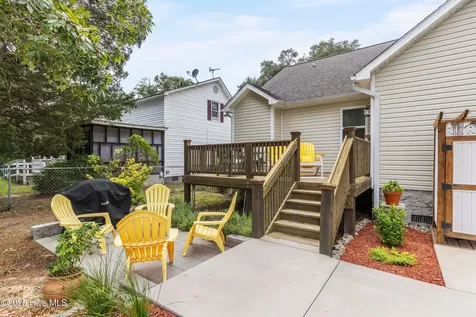 104 NE 40th Street Oak Island NC 28465