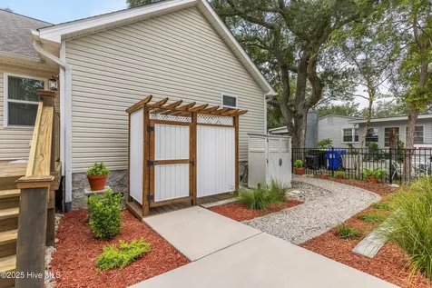104 NE 40th Street Oak Island NC 28465