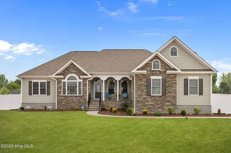 2889 Beddard Road Grimesland NC 27837