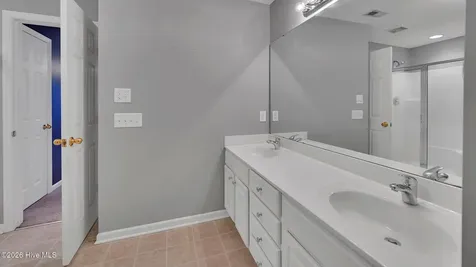 2404 King Richard Court Greenville NC 27858