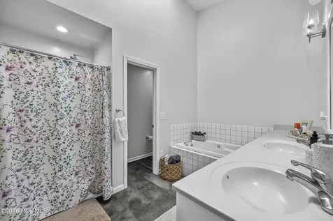 4138 Breezewood Drive Wilmington NC 28412