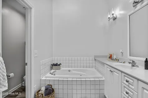 4138 Breezewood Drive Wilmington NC 28412