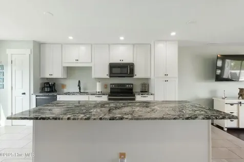 304 Columbia Avenue Carolina Beach NC 28428